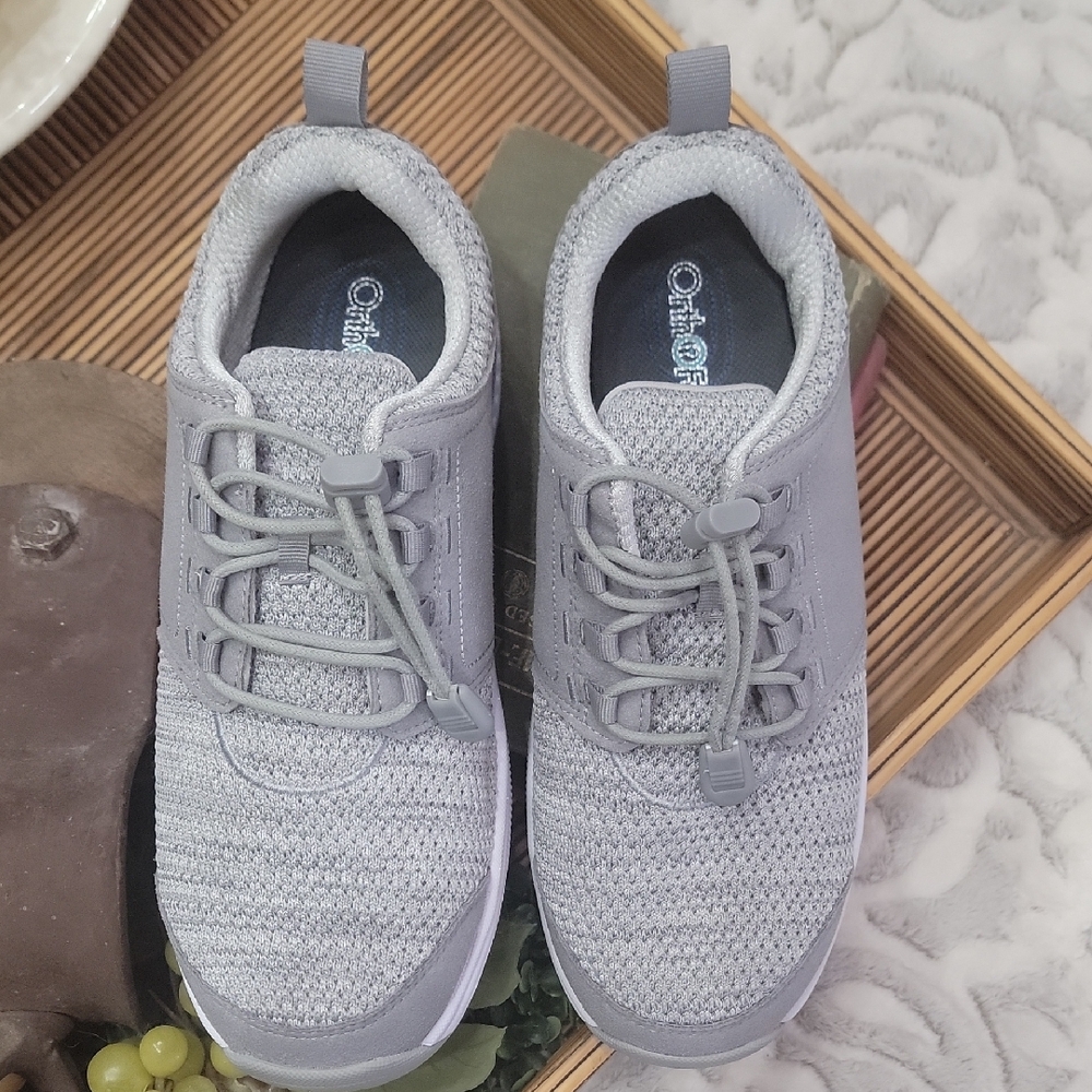 Sz 8.5 W Orthofeet Sneaker